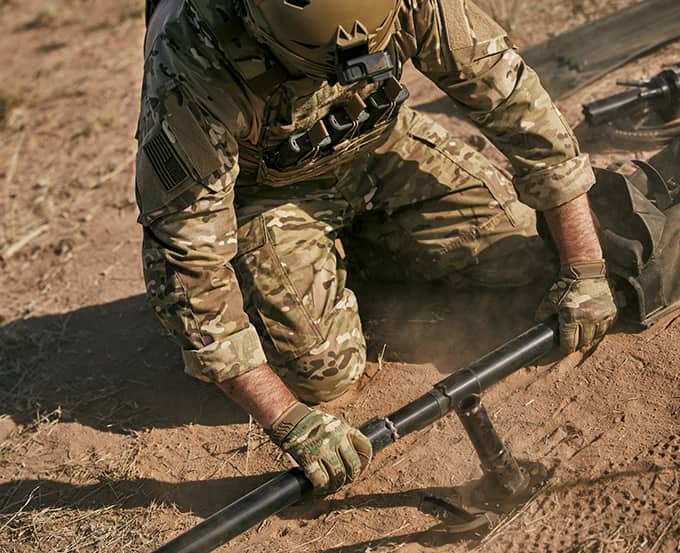 one-soldier-mounting-etams